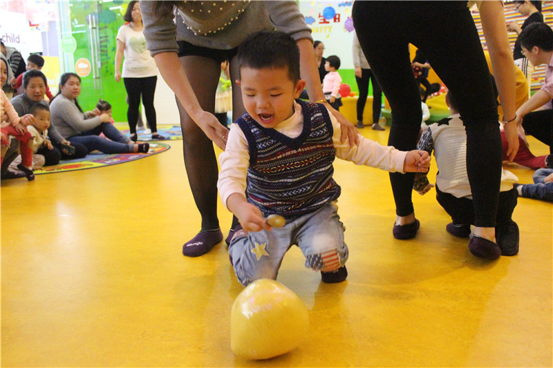 BBunion国际早教厦门外图中心活动花絮：感恩的心，蓝色的爱